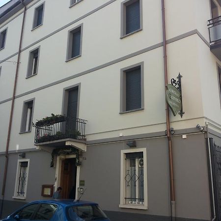 Albergo Il Gembro ซอนดริโอ ภายนอก รูปภาพ