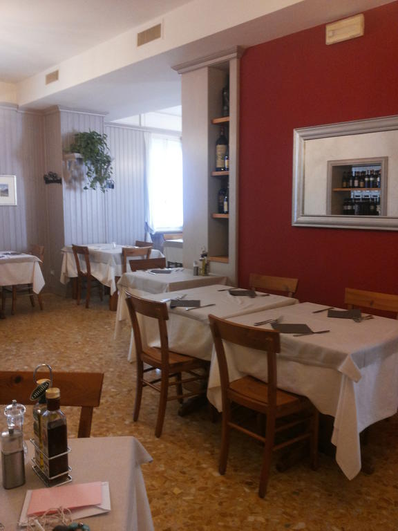Albergo Il Gembro ซอนดริโอ ภายนอก รูปภาพ